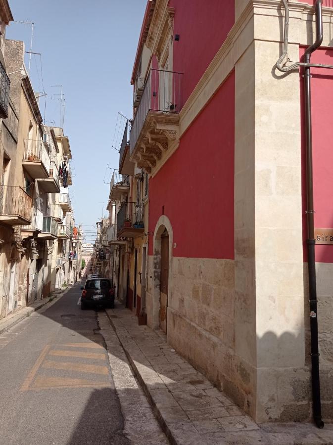 Locazione Turistica Da Enzo E Maria Apartment Ragusa Bagian luar foto